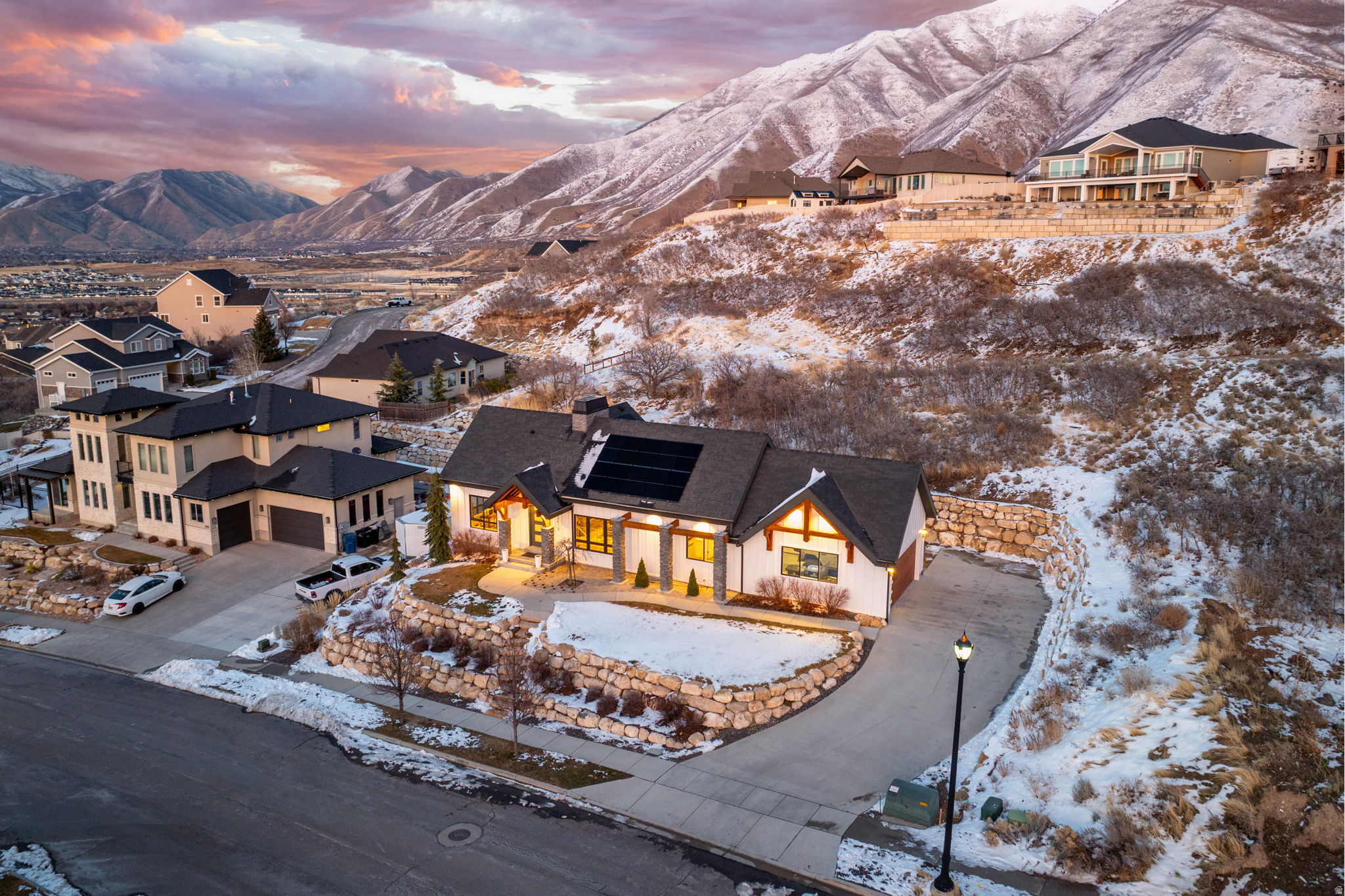 OAKRIDGE COVE - Residential