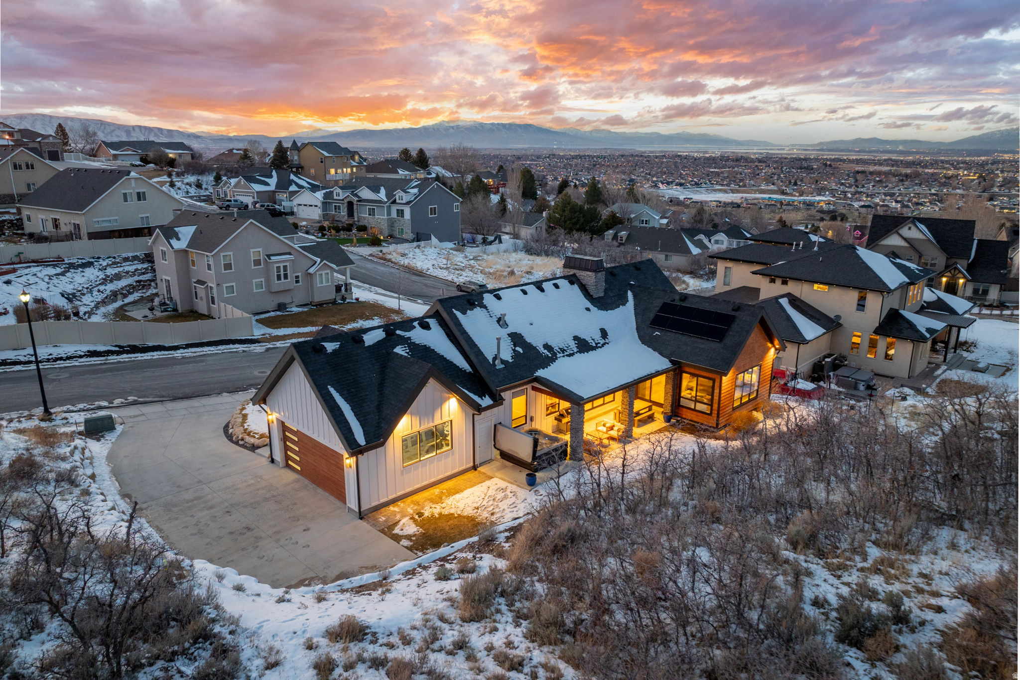 OAKRIDGE COVE - Residential