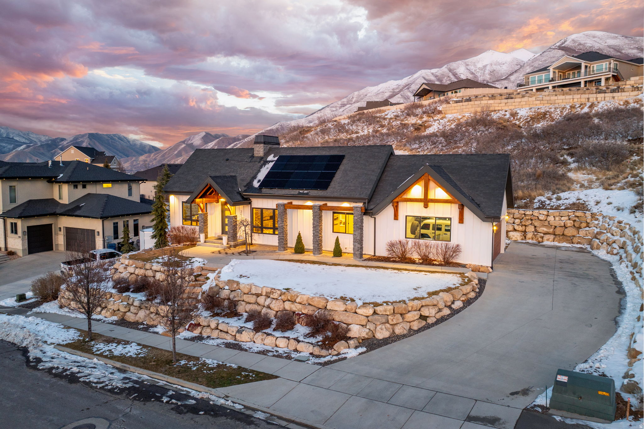 OAKRIDGE COVE - Residential