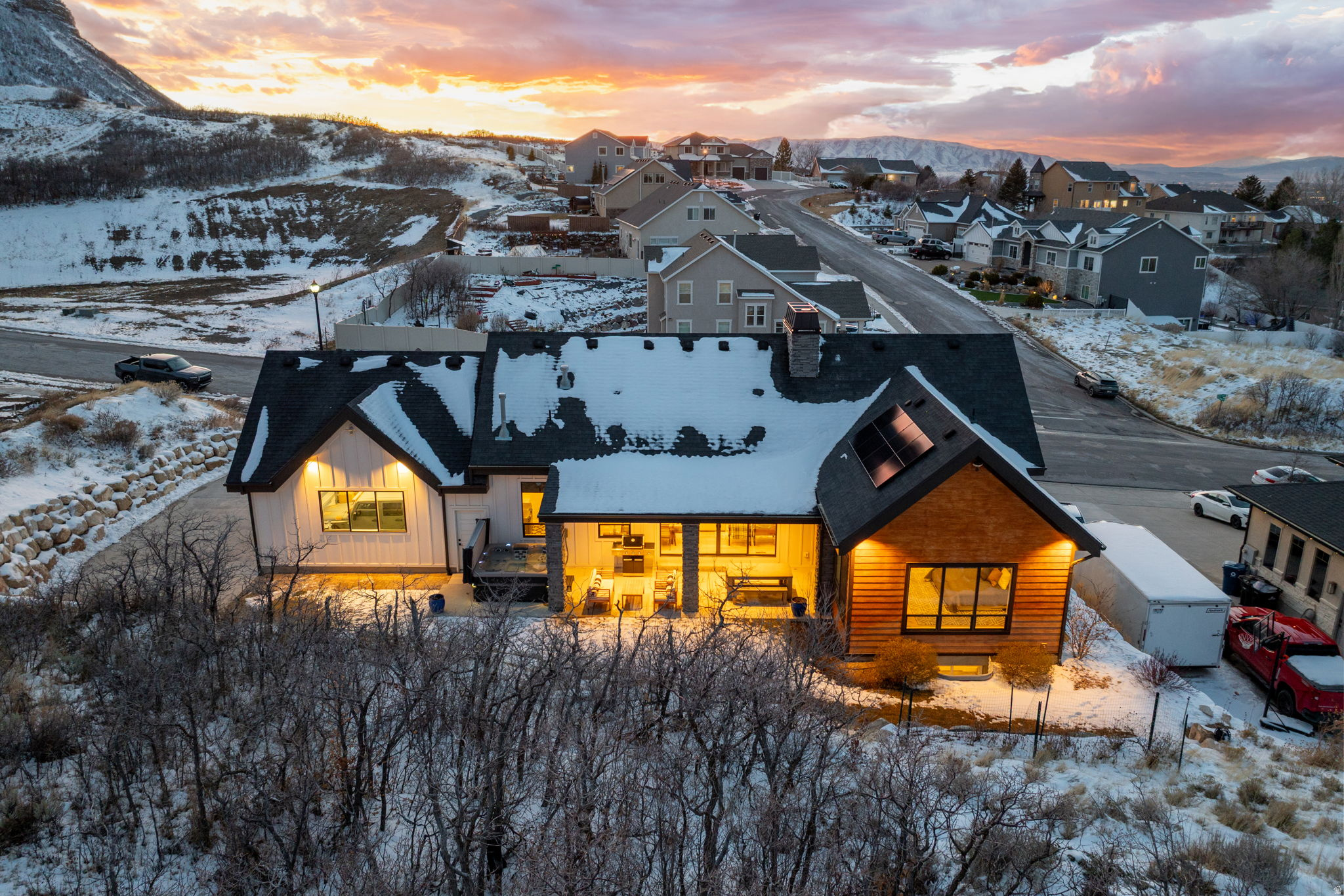 OAKRIDGE COVE - Residential