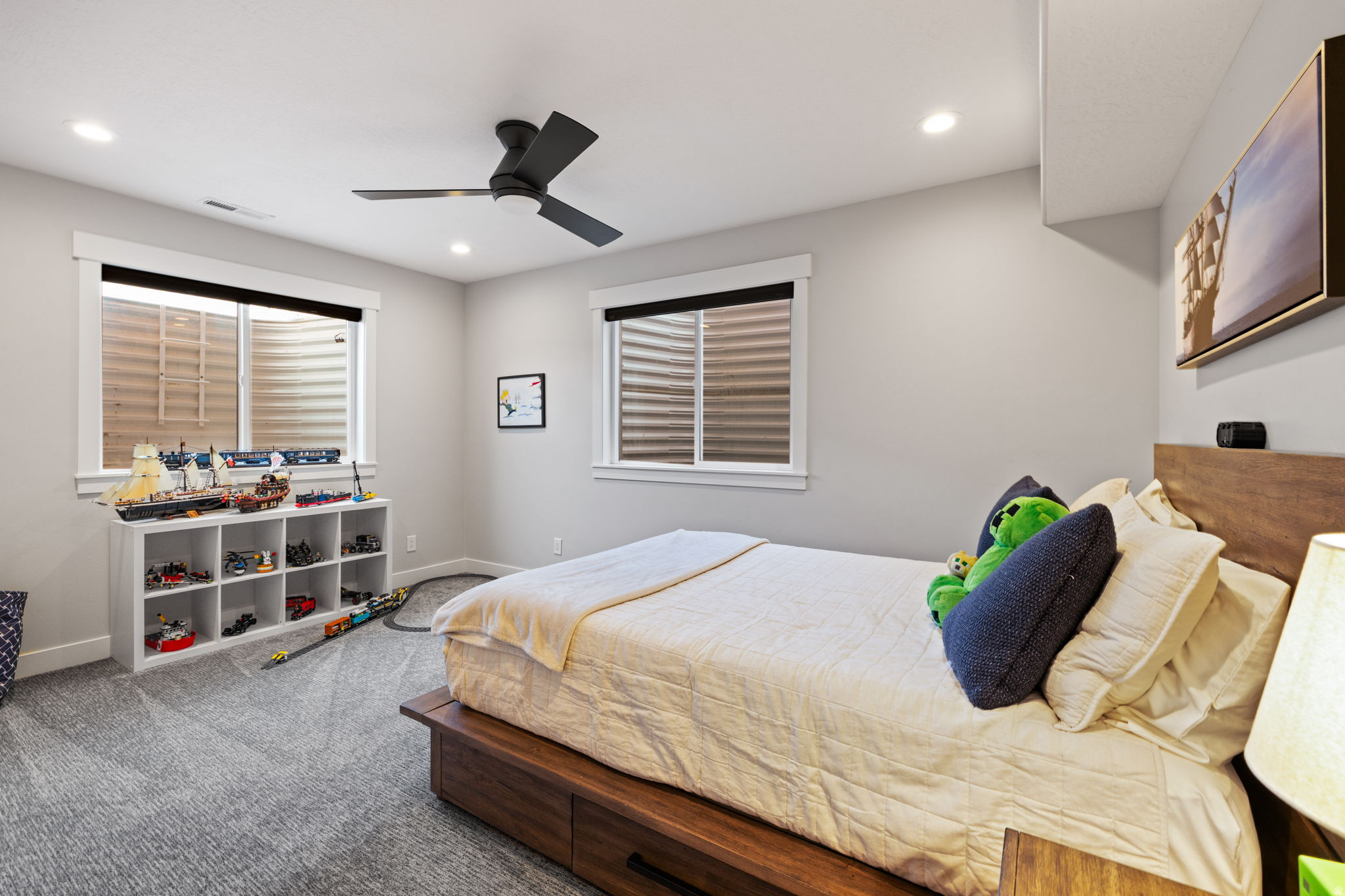 OAKRIDGE COVE - Residential