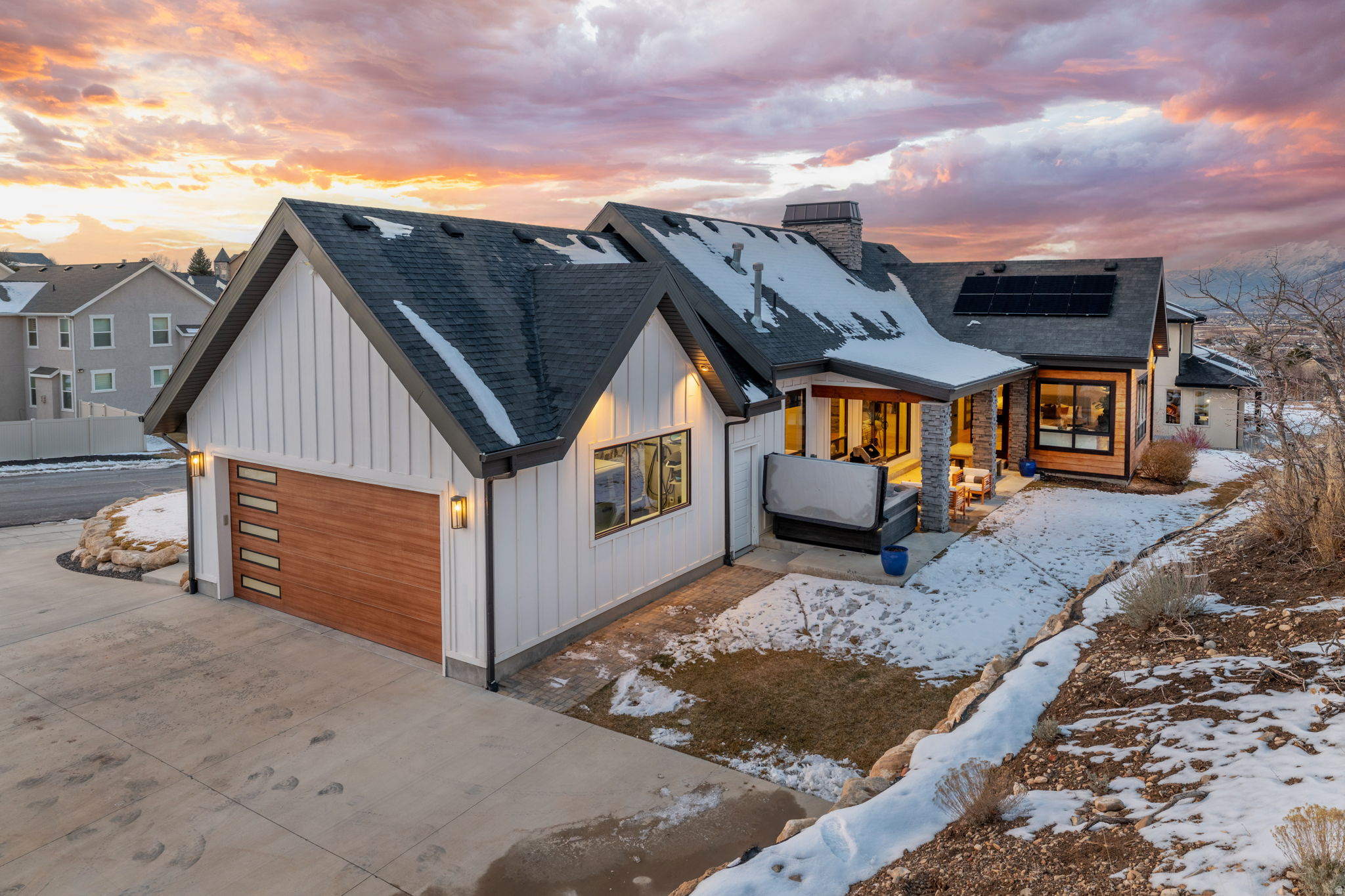 OAKRIDGE COVE - Residential