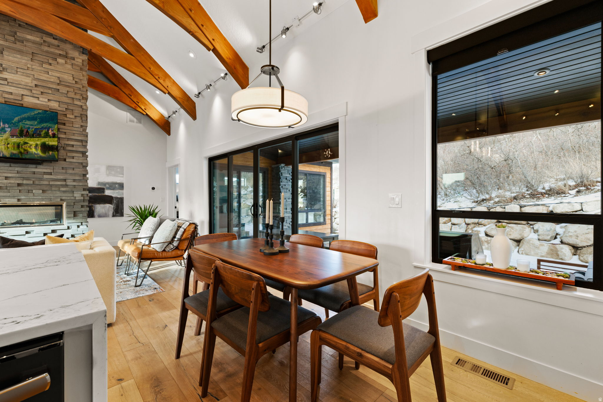 OAKRIDGE COVE - Residential