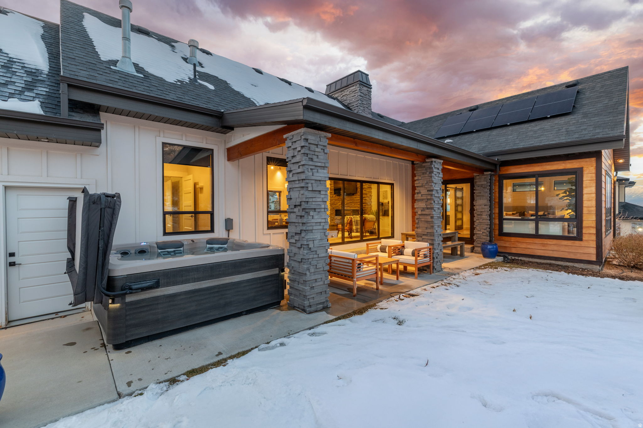 OAKRIDGE COVE - Residential