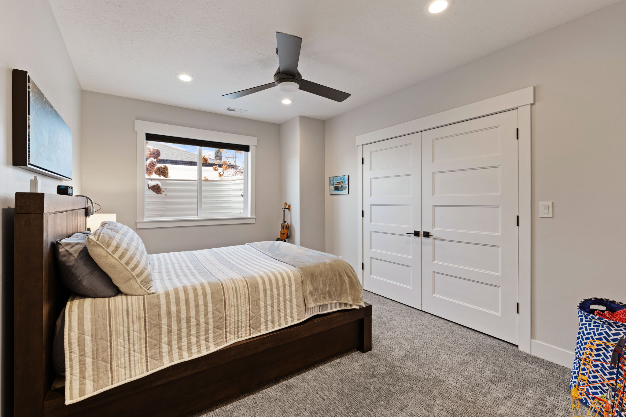 OAKRIDGE COVE - Residential