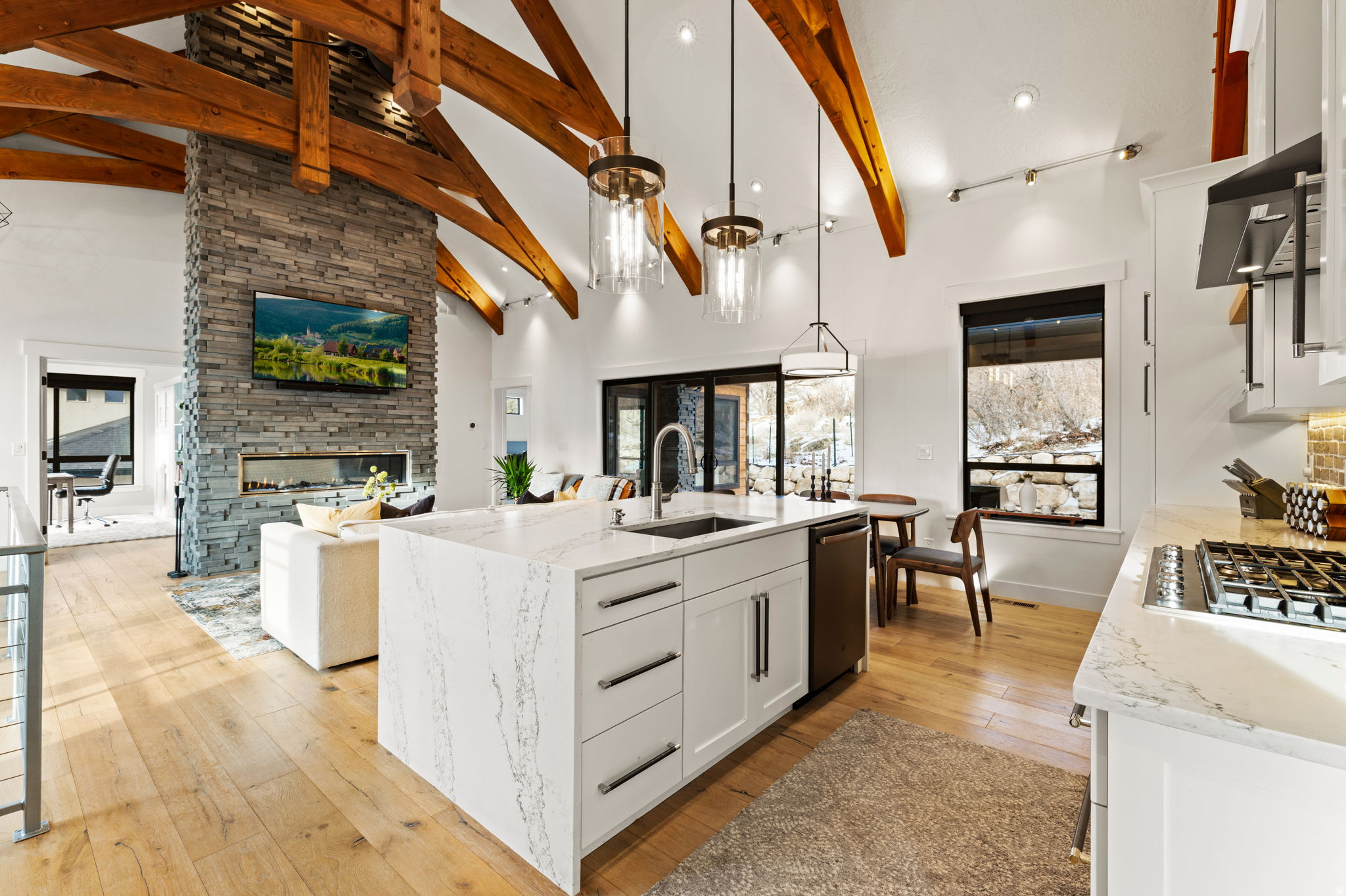 OAKRIDGE COVE - Residential