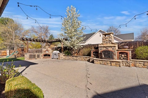 Tiny photo for 42 W CENTER ST, Kaysville, UT 84037 (MLS # 2185067)