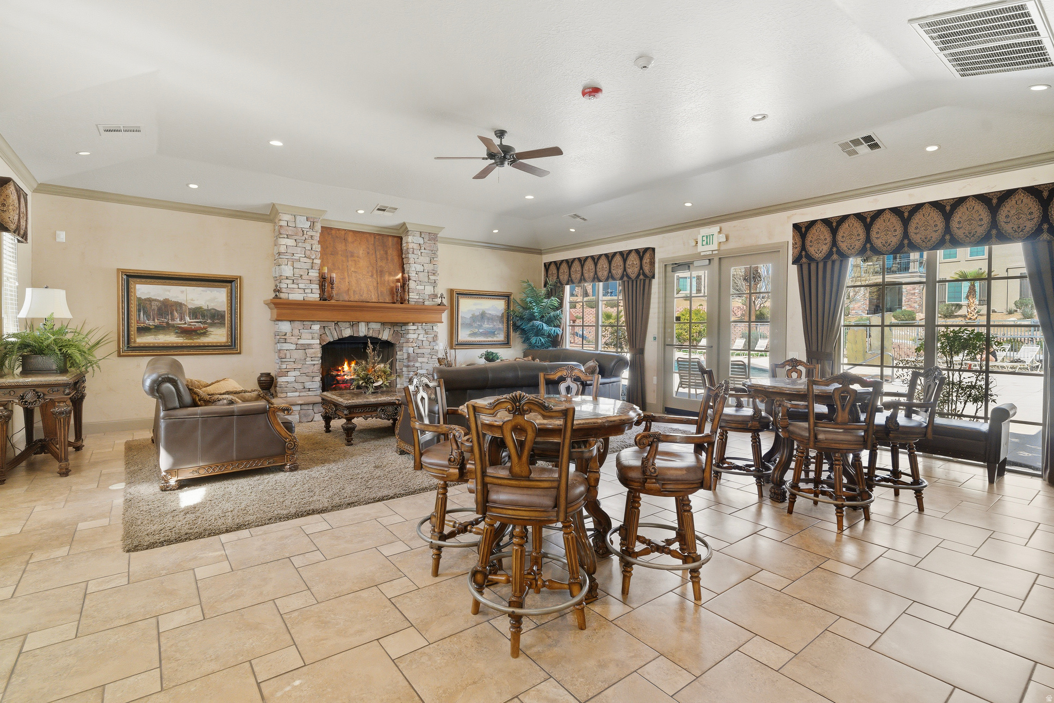 PELICAN HILLS CONDOMINIUMS - Residential