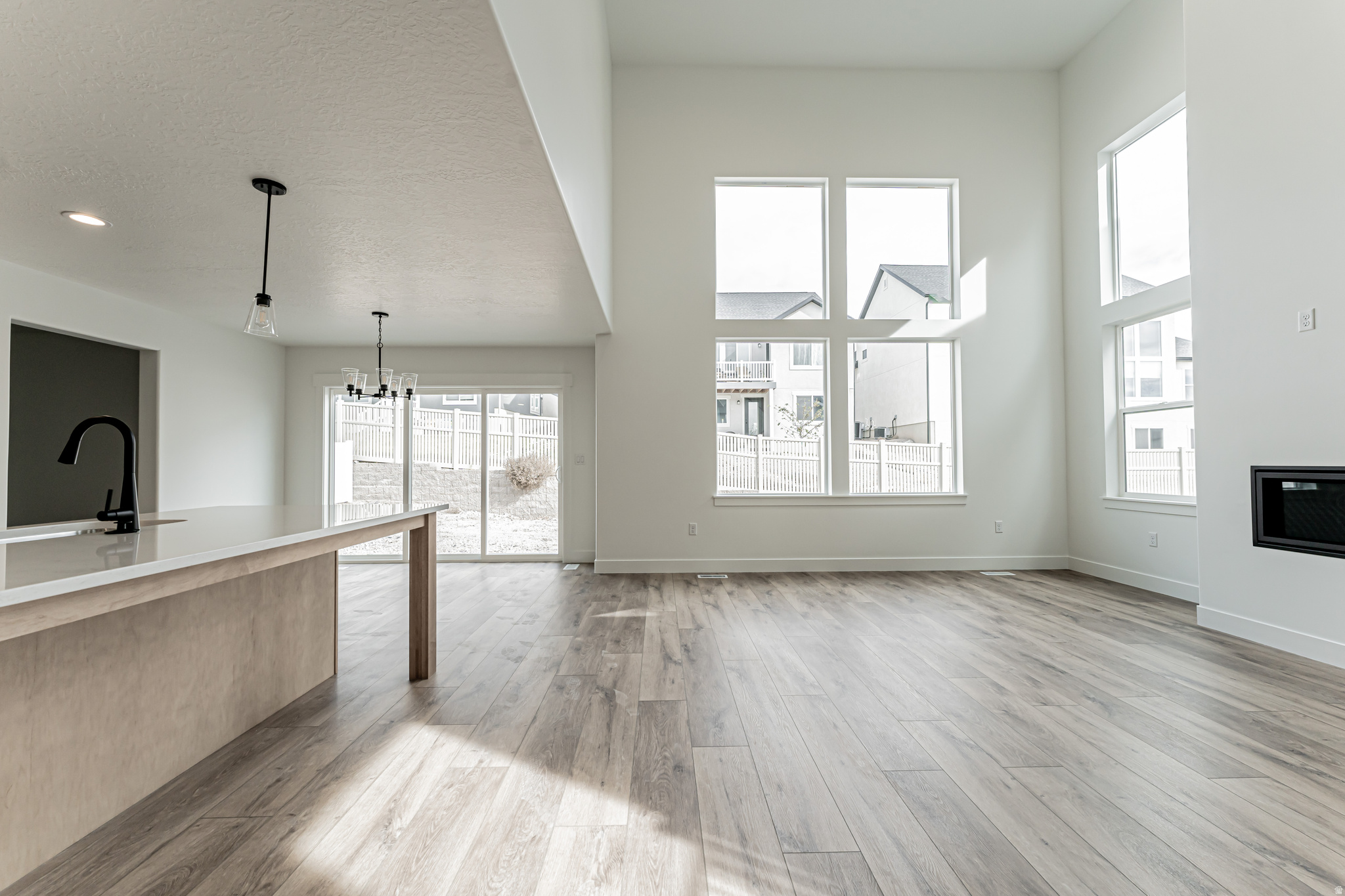 RIDGEHORNE - Residential