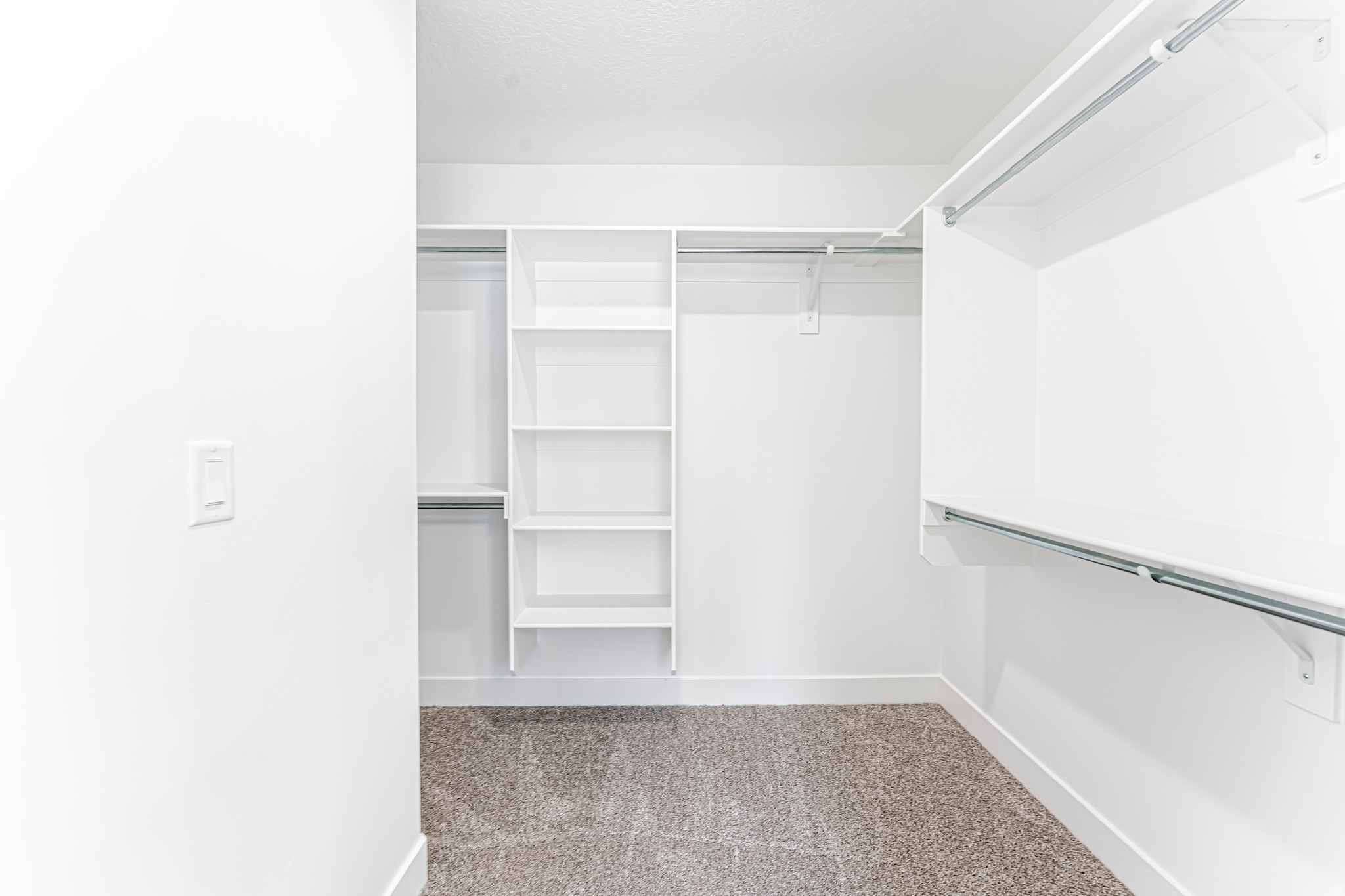 RIDGEHORNE - Residential