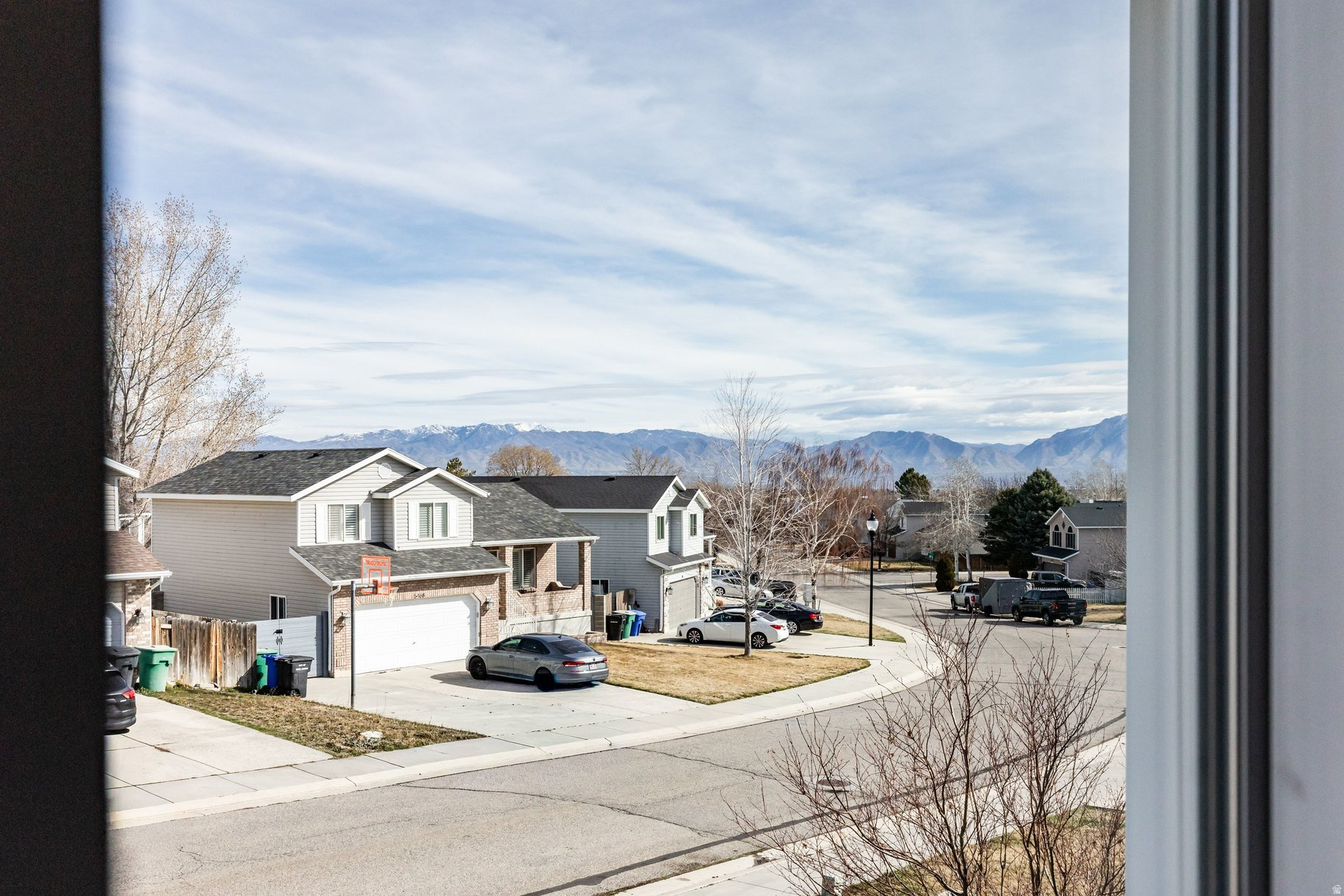 OQUIRRH SHADOWS - Residential