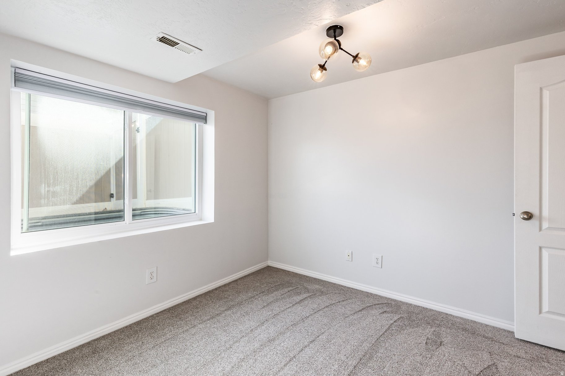 OQUIRRH SHADOWS - Residential