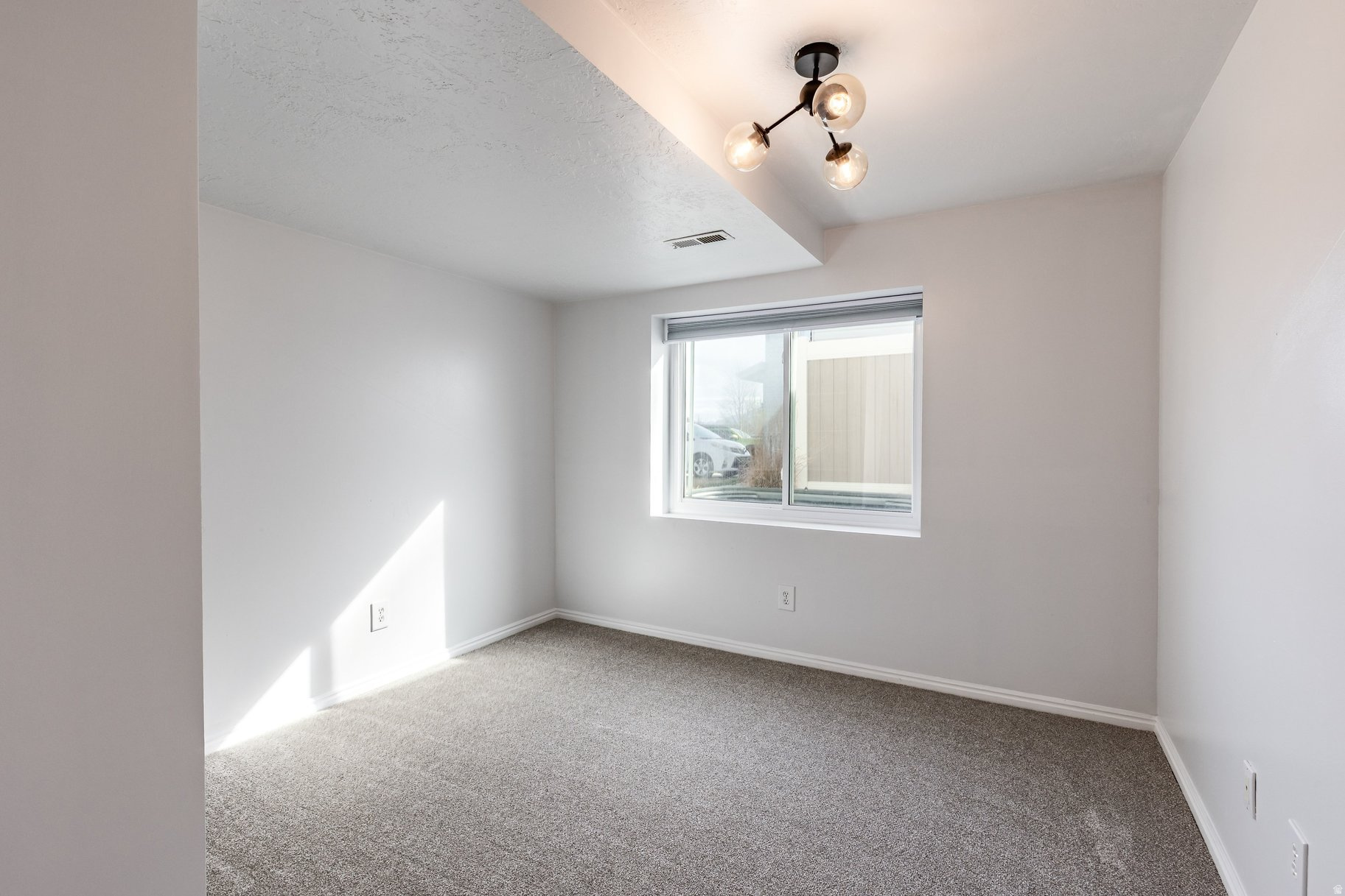 OQUIRRH SHADOWS - Residential