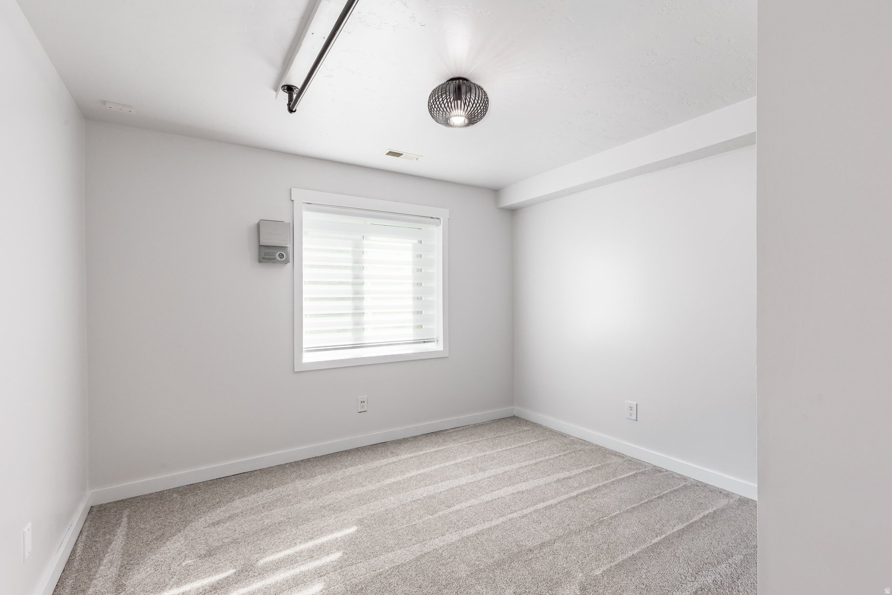 OQUIRRH SHADOWS - Residential