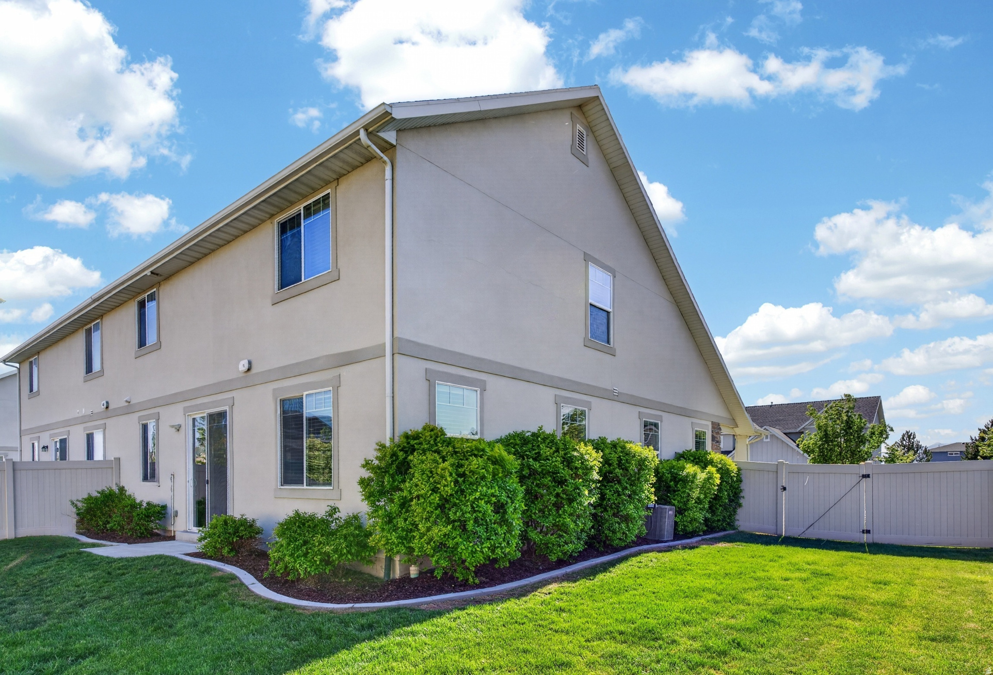 HARBOR VILLAGE - Residential Income