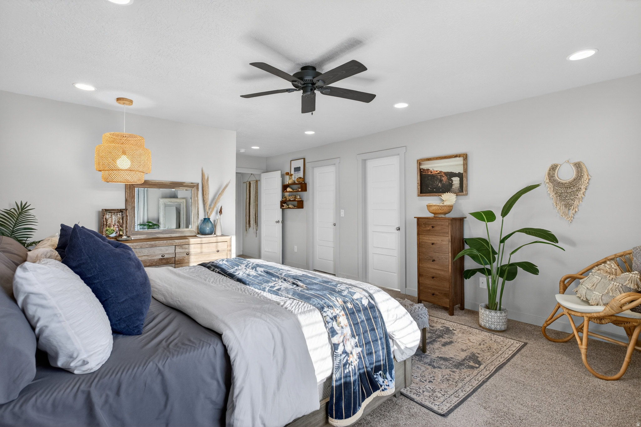 HARBOR VILLAGE - Residential Income