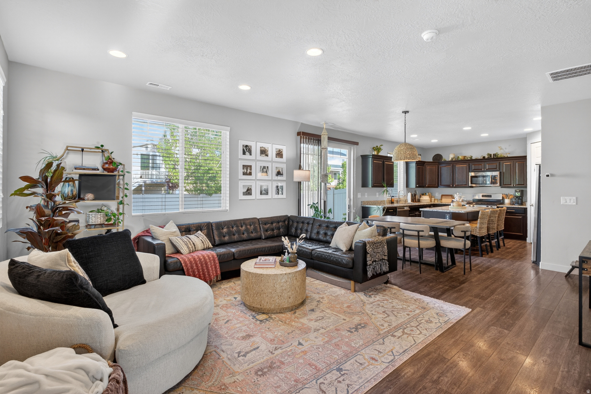 HARBOR VILLAGE - Residential Income