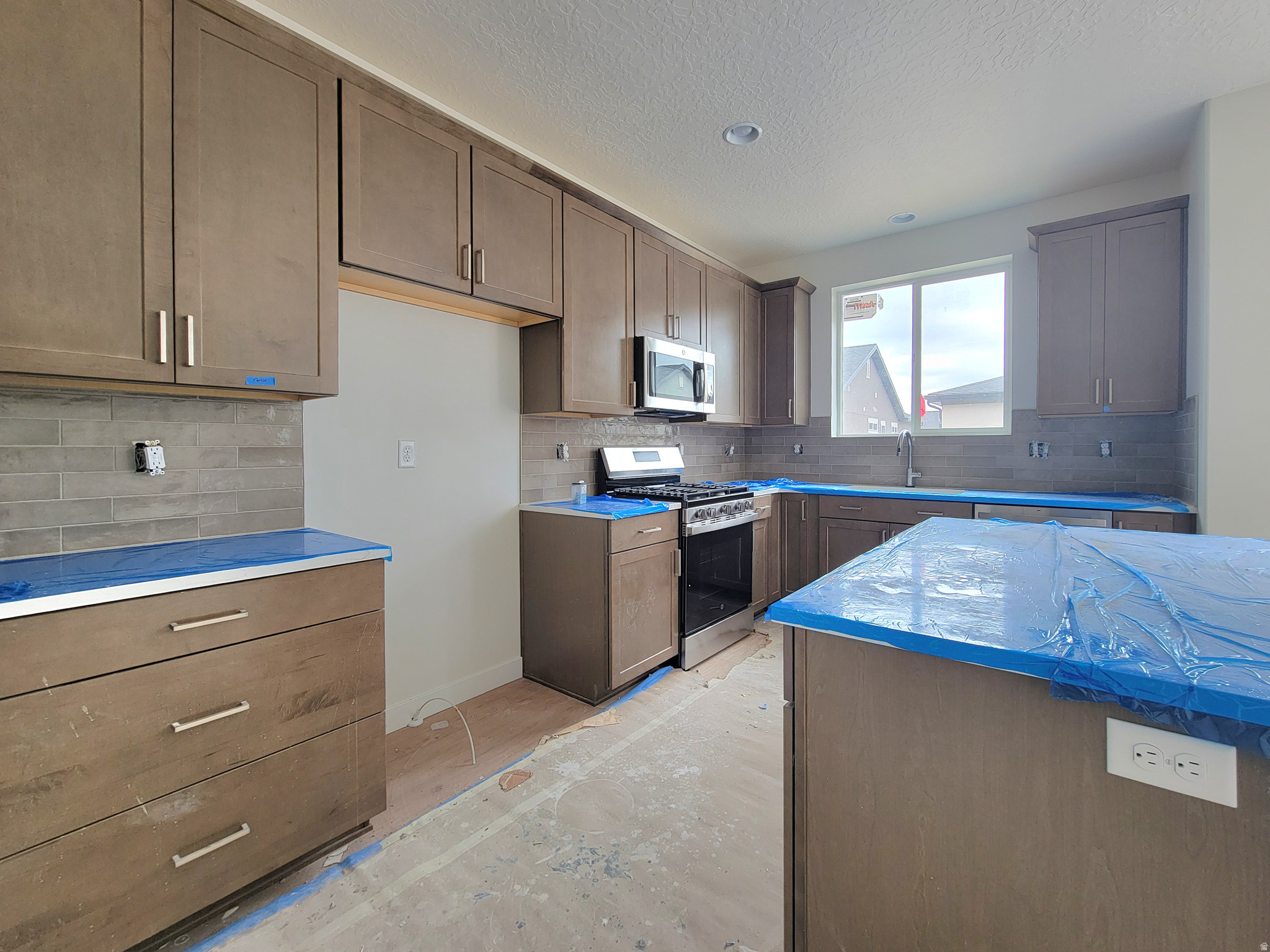 BOULDER AT SKY RANCH - Residential