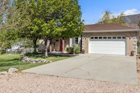 Photo of 345 S 200 E, Santaquin, UT 84655 (MLS # 2155200)