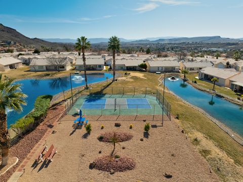 Tiny photo for 225 N VALLEY DR #45, Saint George, UT 84770 (MLS # 2135410)