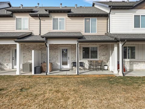 Tiny photo for 3047 S OLD EMIGRANT RD #C, Syracuse, UT 84075 (MLS # 2152608)
