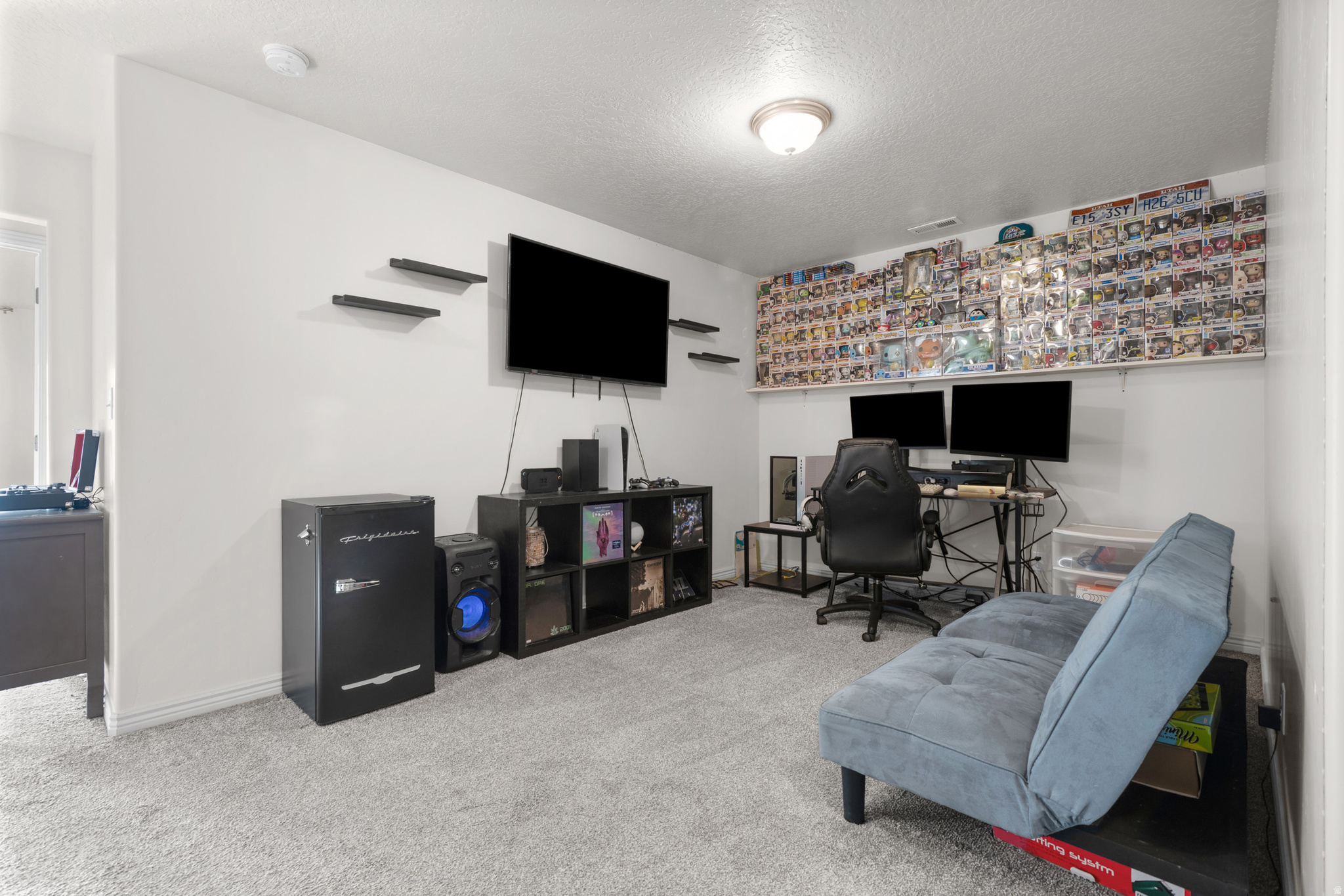 LEGACY TOWNHOMES - Residential