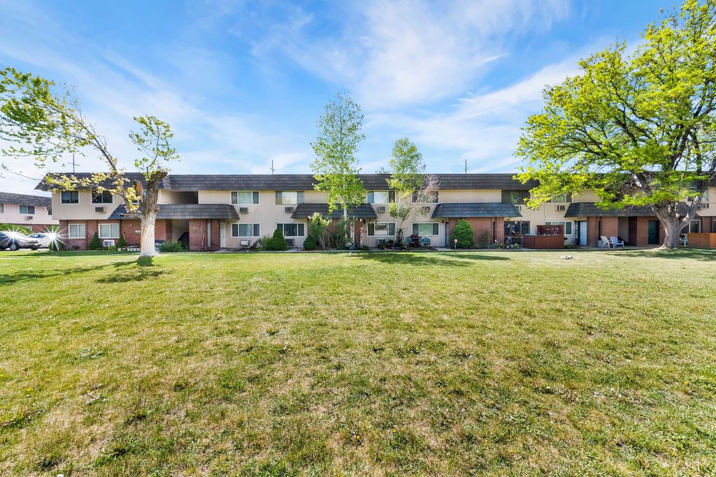 Photo of 4497 S 1175 W #115, Taylorsville, UT 84123 (MLS # 2153335)