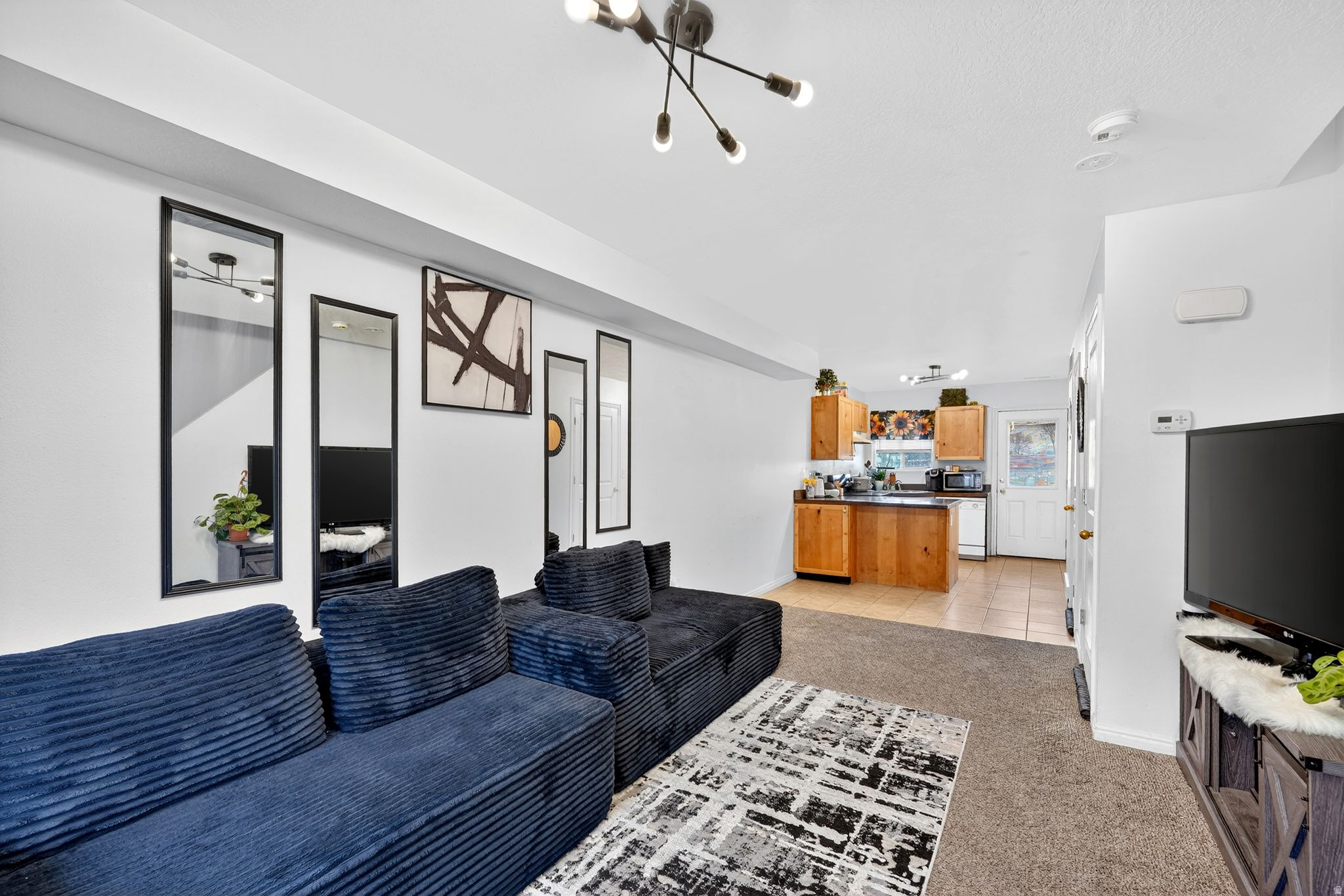 TOWNHOUSE ESTATES - Residential Income