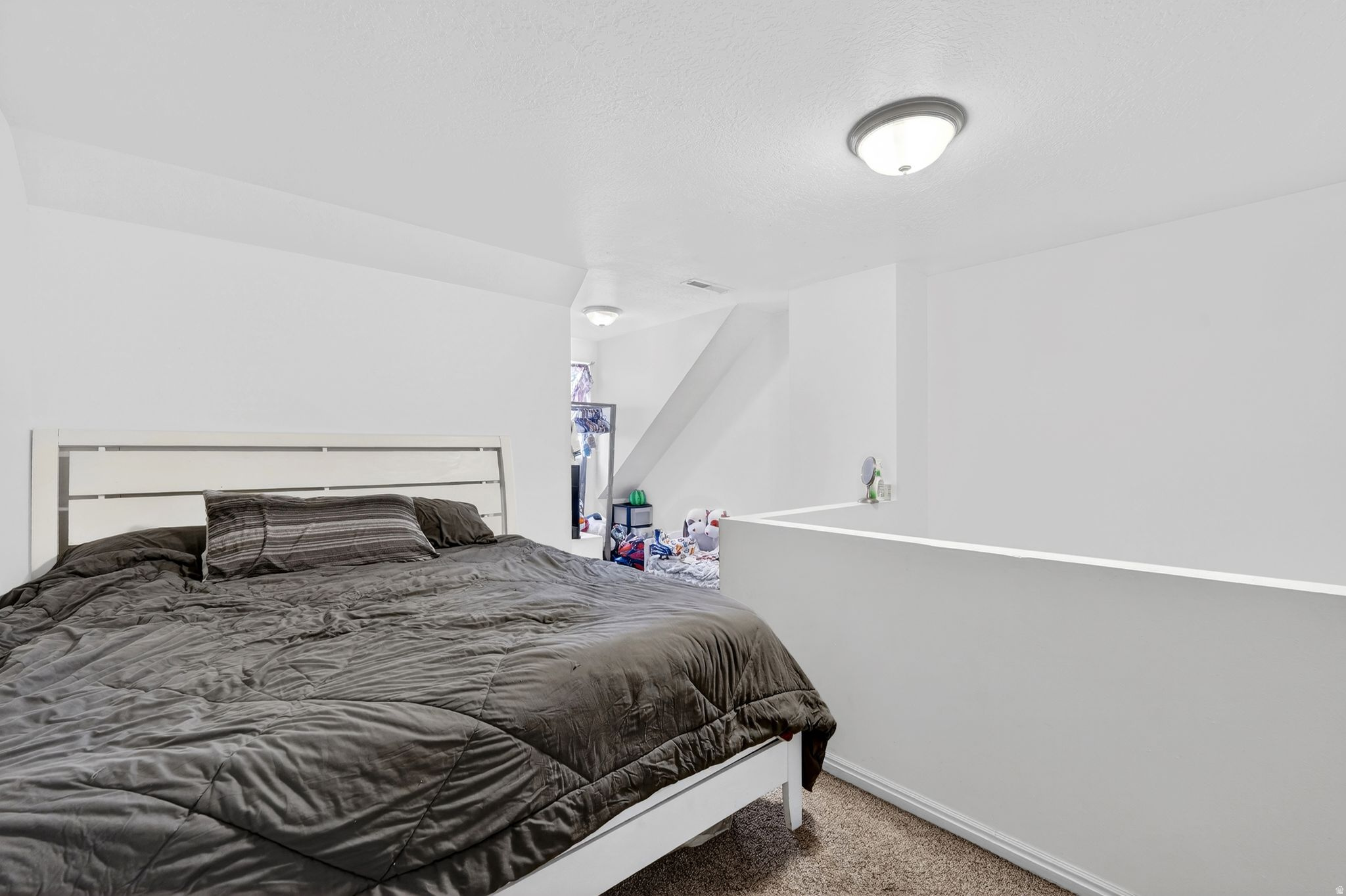 TOWNHOUSE ESTATES - Residential Income