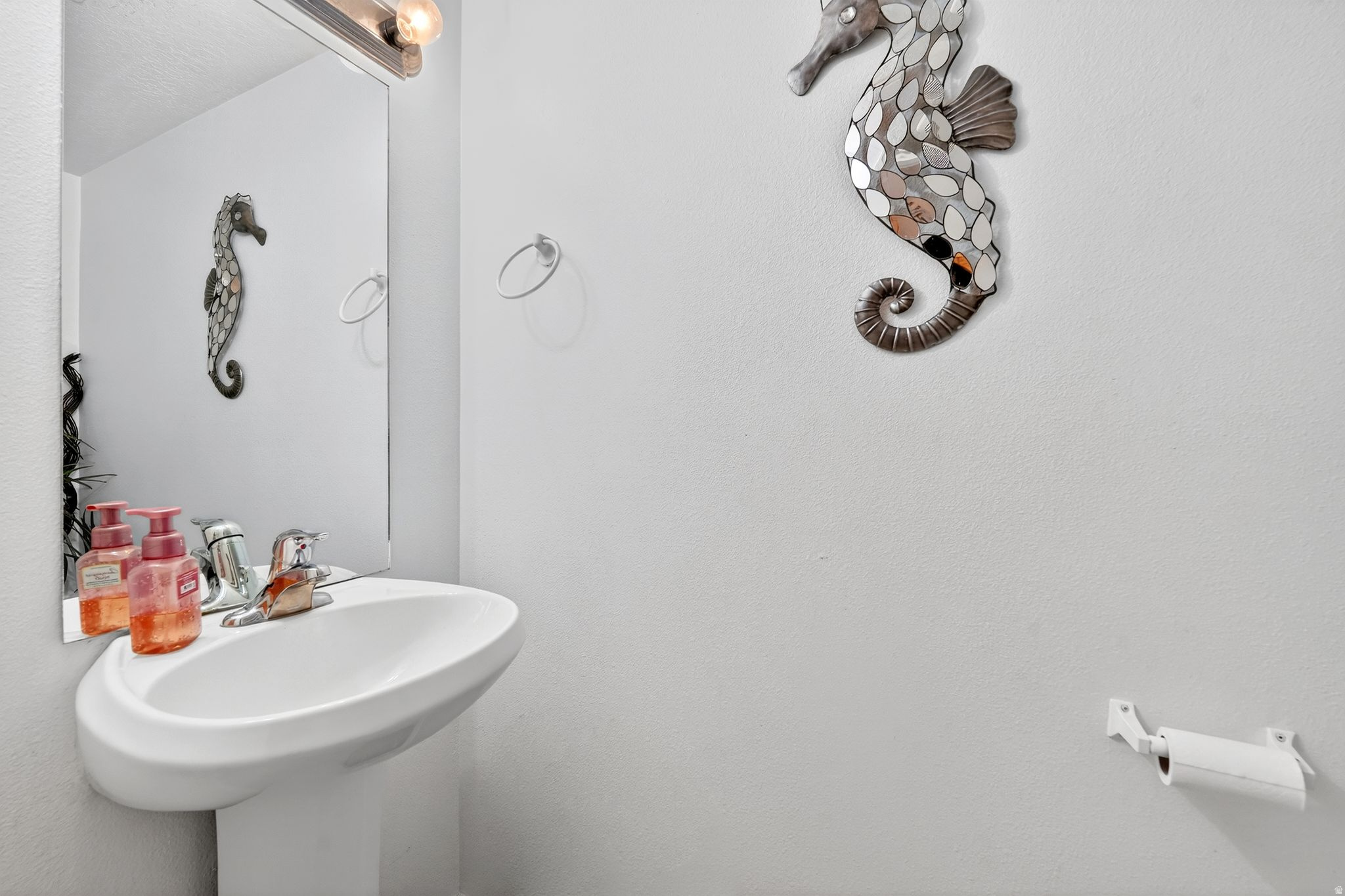 TOWNHOUSE ESTATES - Residential Income