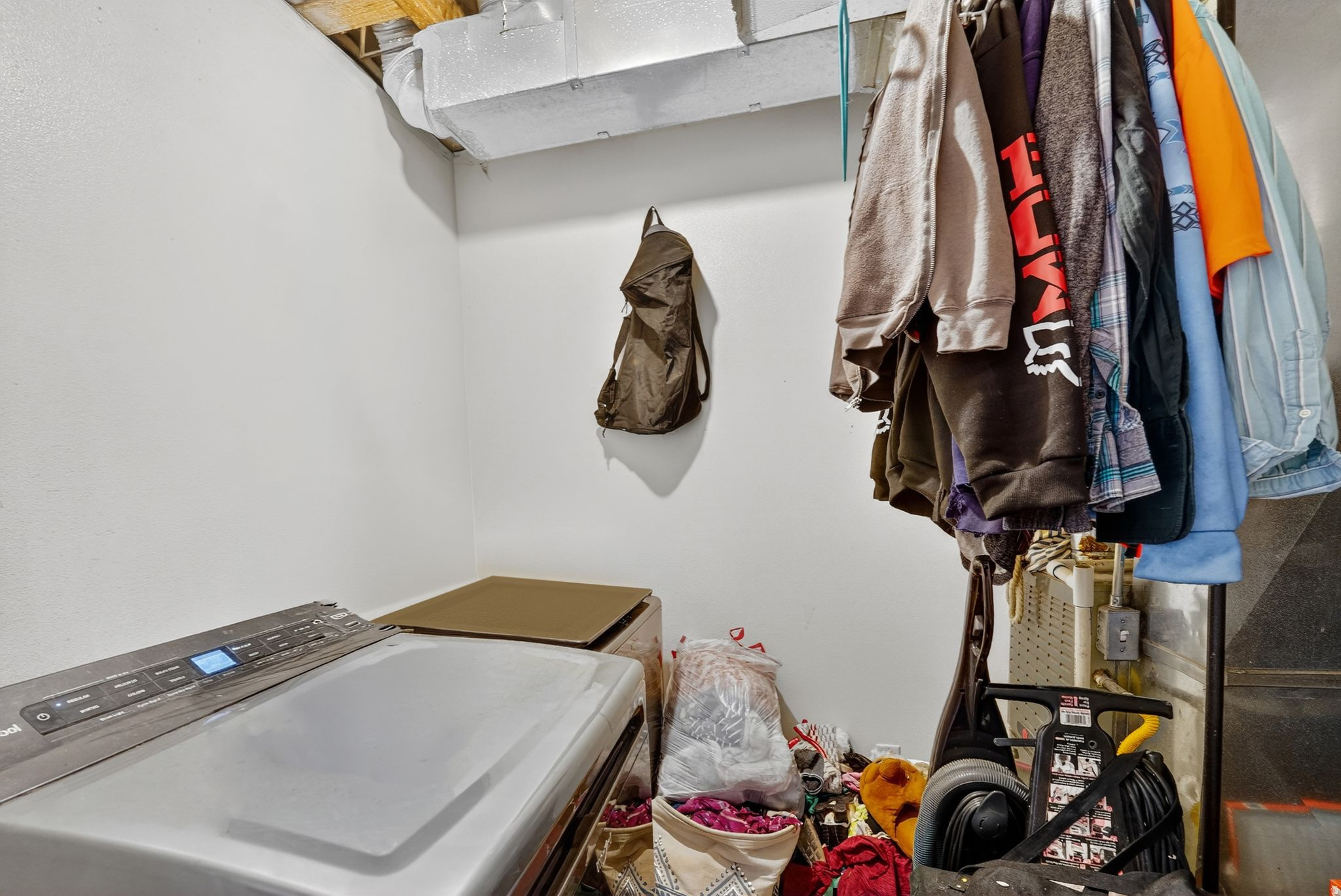 TOWNHOUSE ESTATES - Residential Income