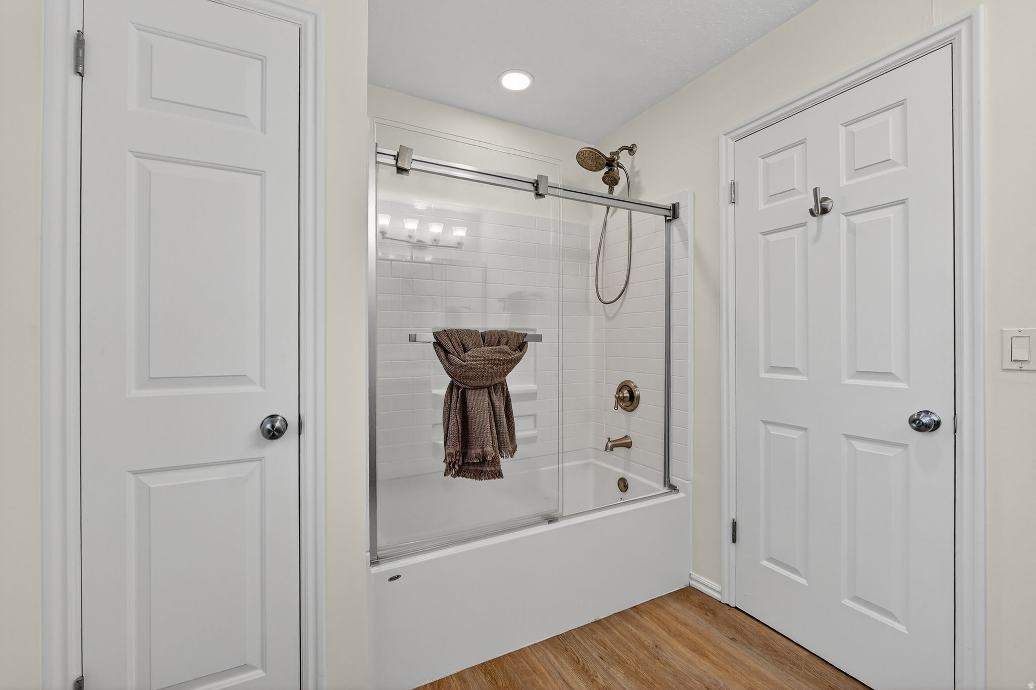 VALLEY WEST SUBDV - Residential