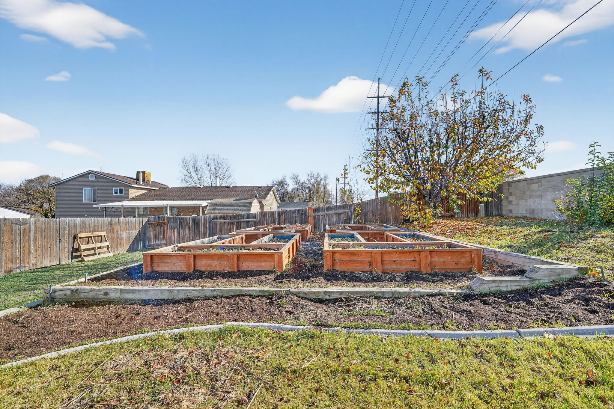 VALLEY WEST SUBDV - Residential