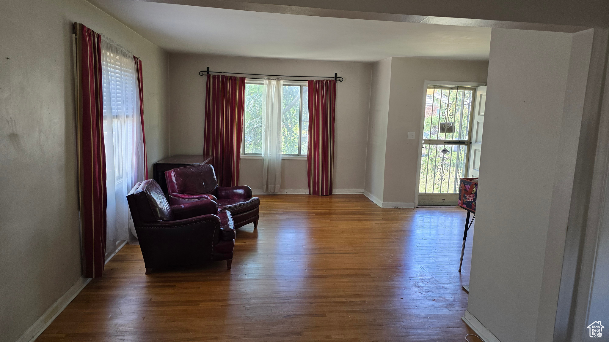 2784 S Yuma Cir, Salt Lake City, Utah image 2
