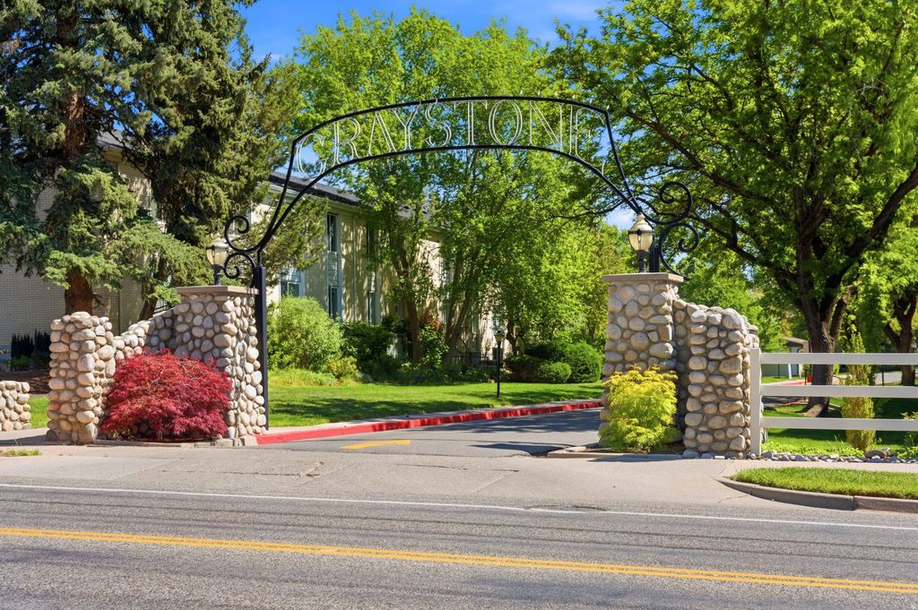 Photo of 1154 E 2700 S #O118, Salt Lake City, UT 84106 (MLS # 2156283)