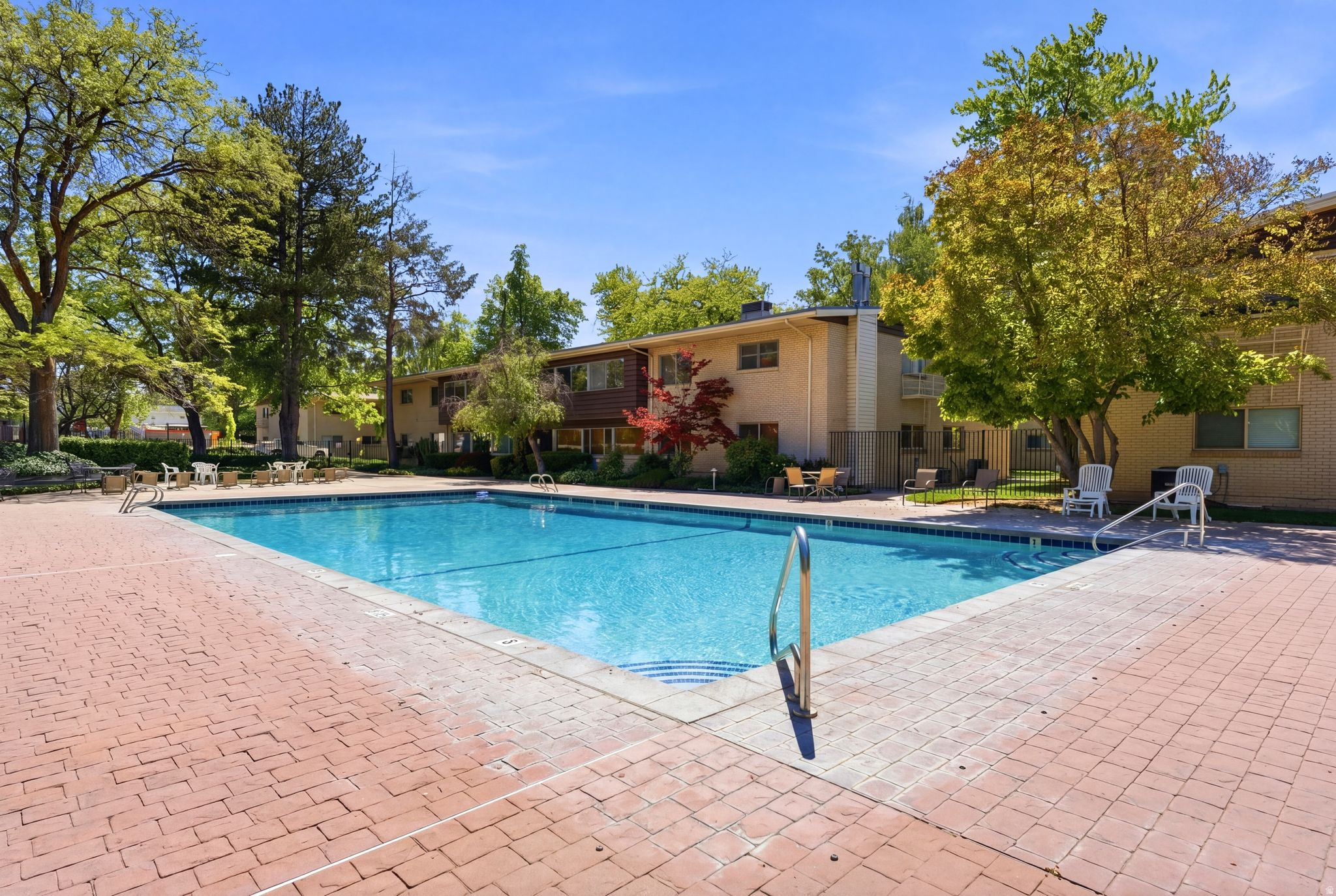 GRAYSTONE CONDO - Residential
