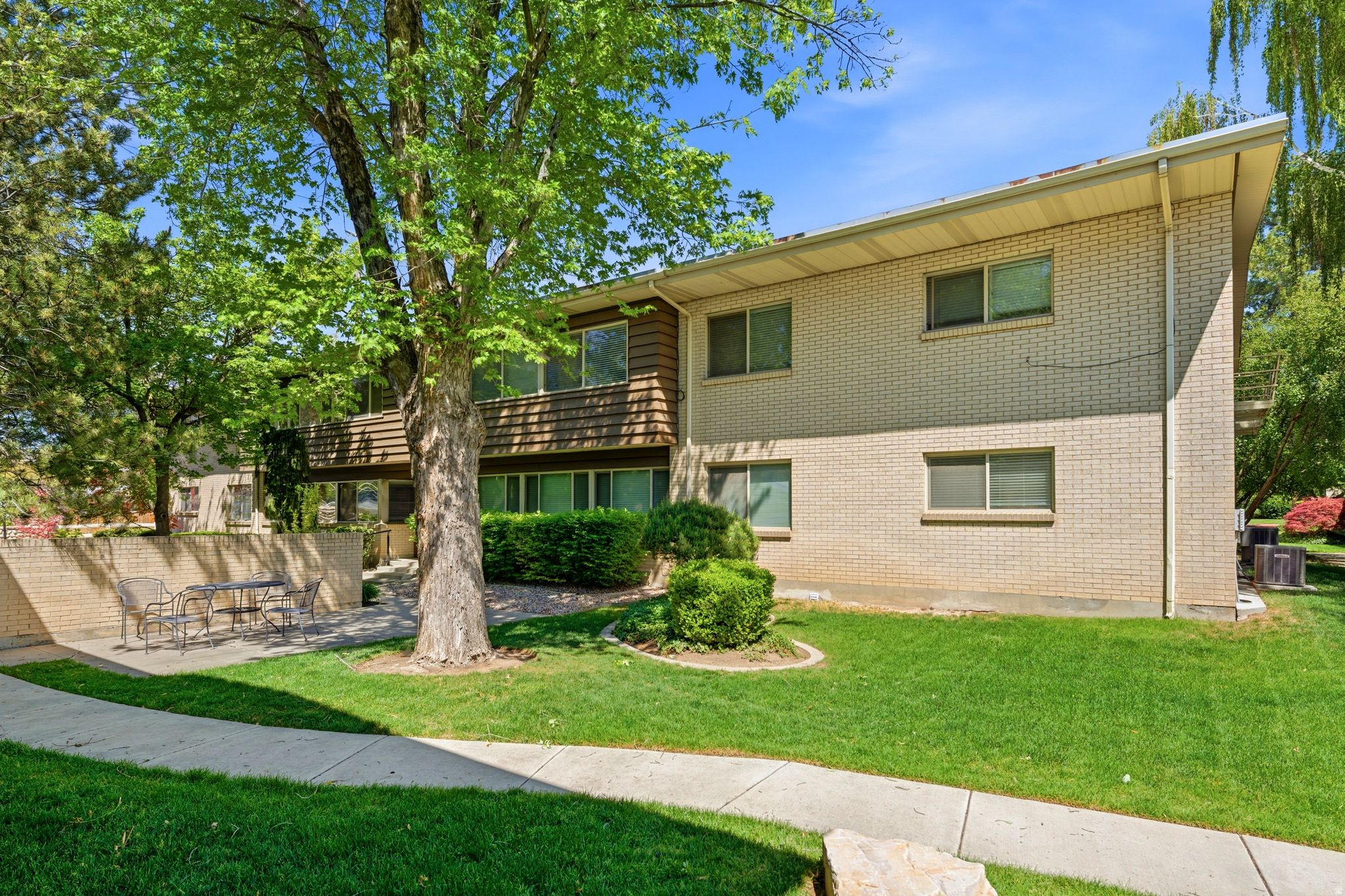 GRAYSTONE CONDO - Residential