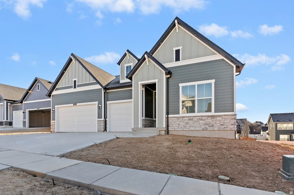 EASTRIDGE PARK - Residential