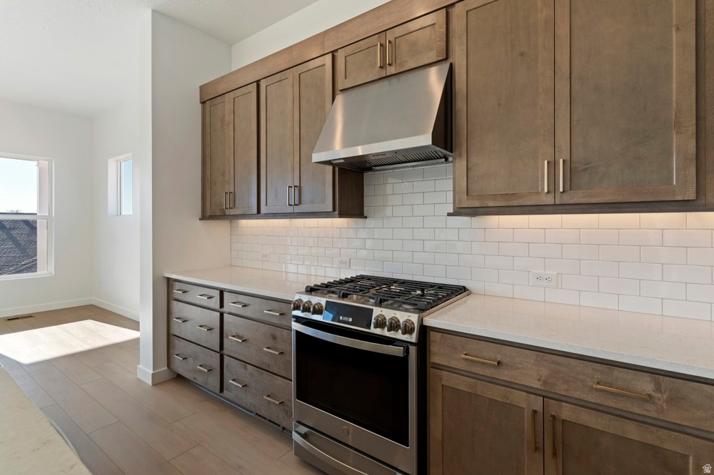 EASTRIDGE PARK - Residential