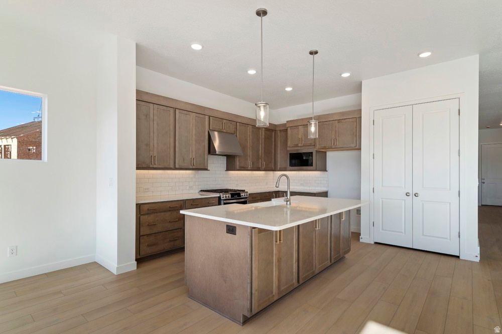 EASTRIDGE PARK - Residential