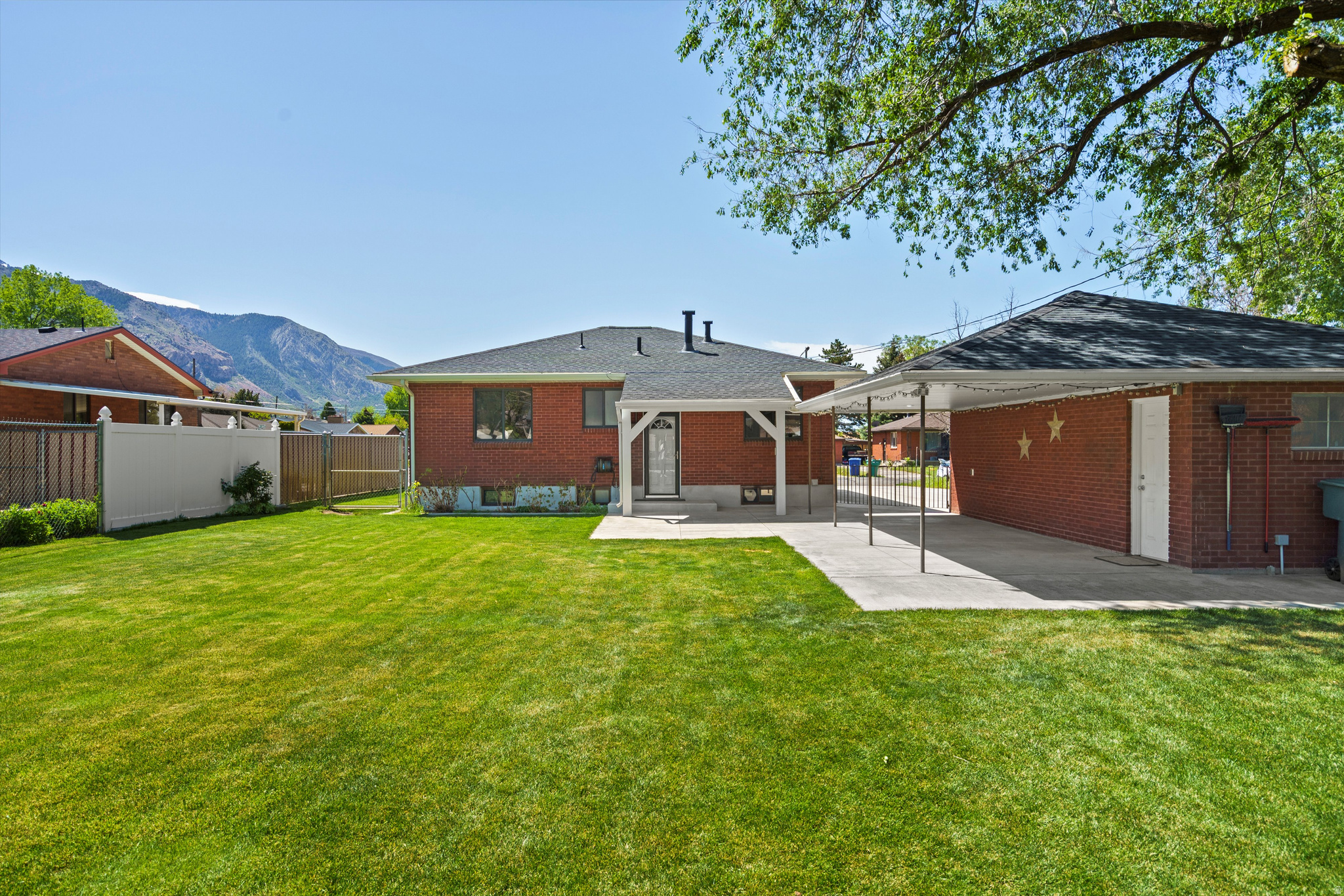 HENDERSON - Residential