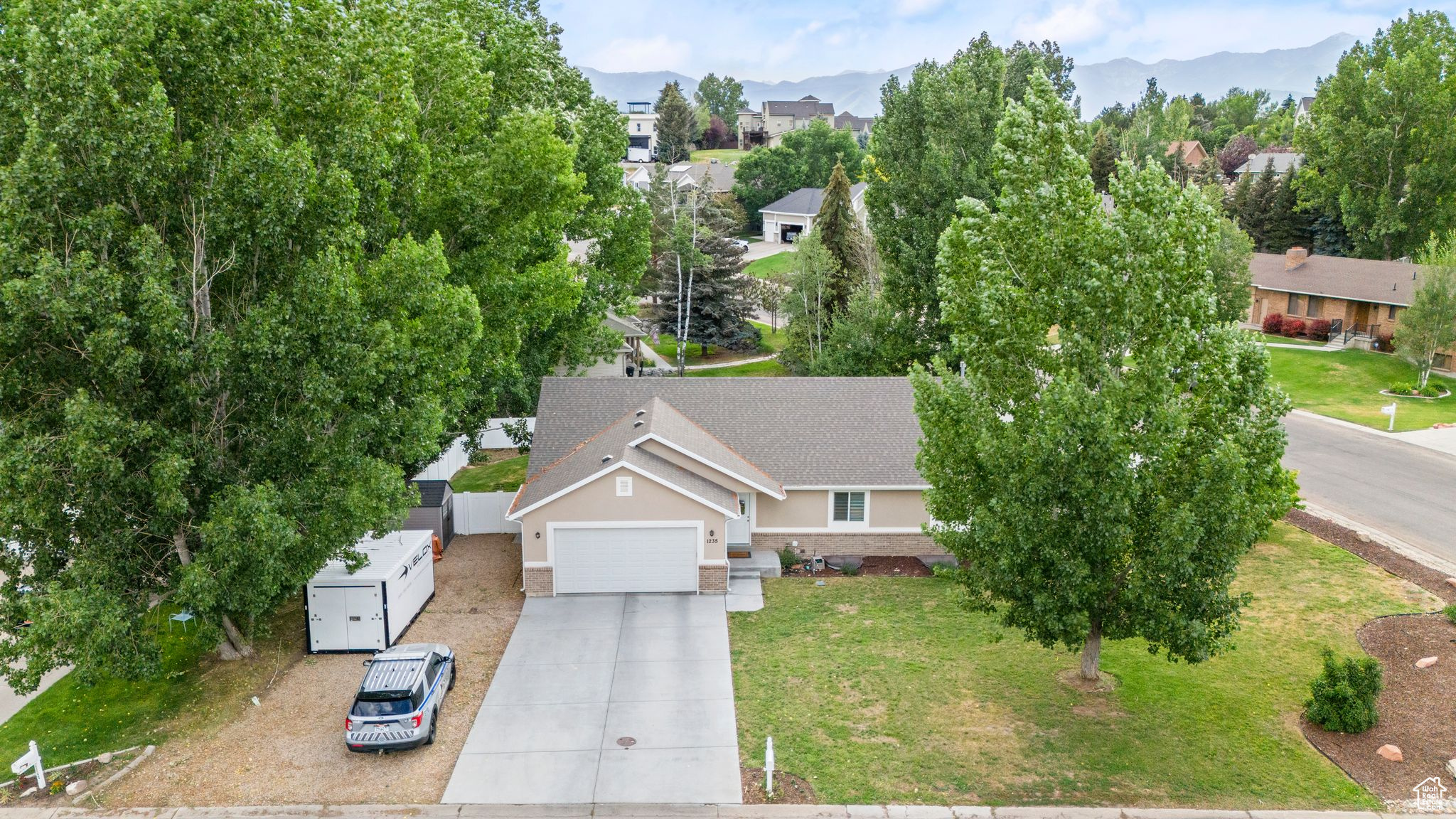 VALLEY HILLS ESTATES - Residential