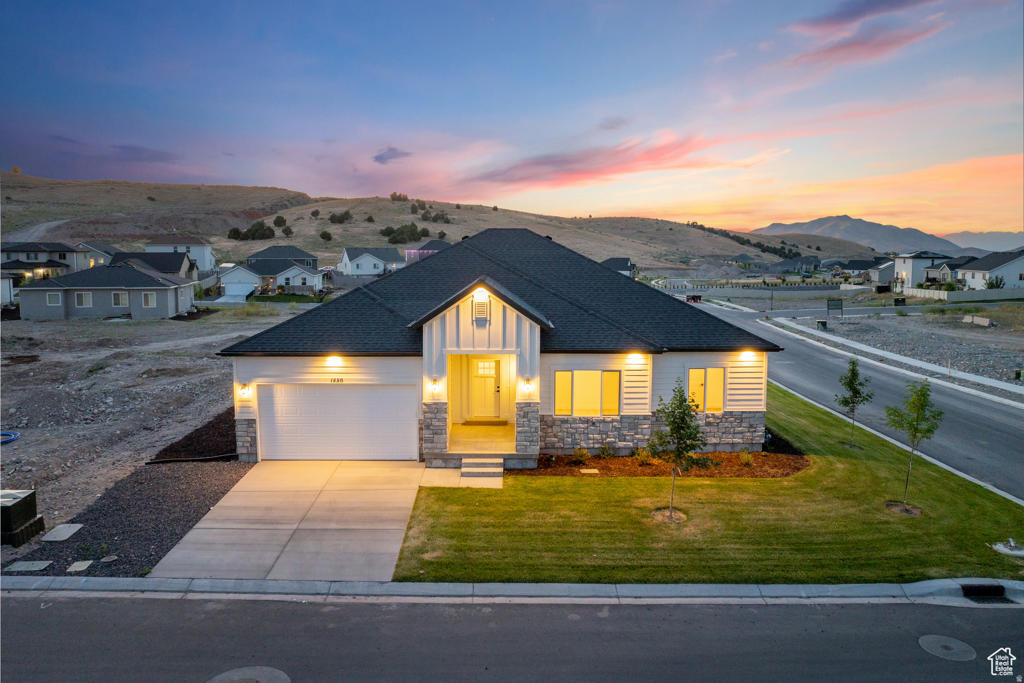 SUMMIT RIDGE THE HILLS - Residential