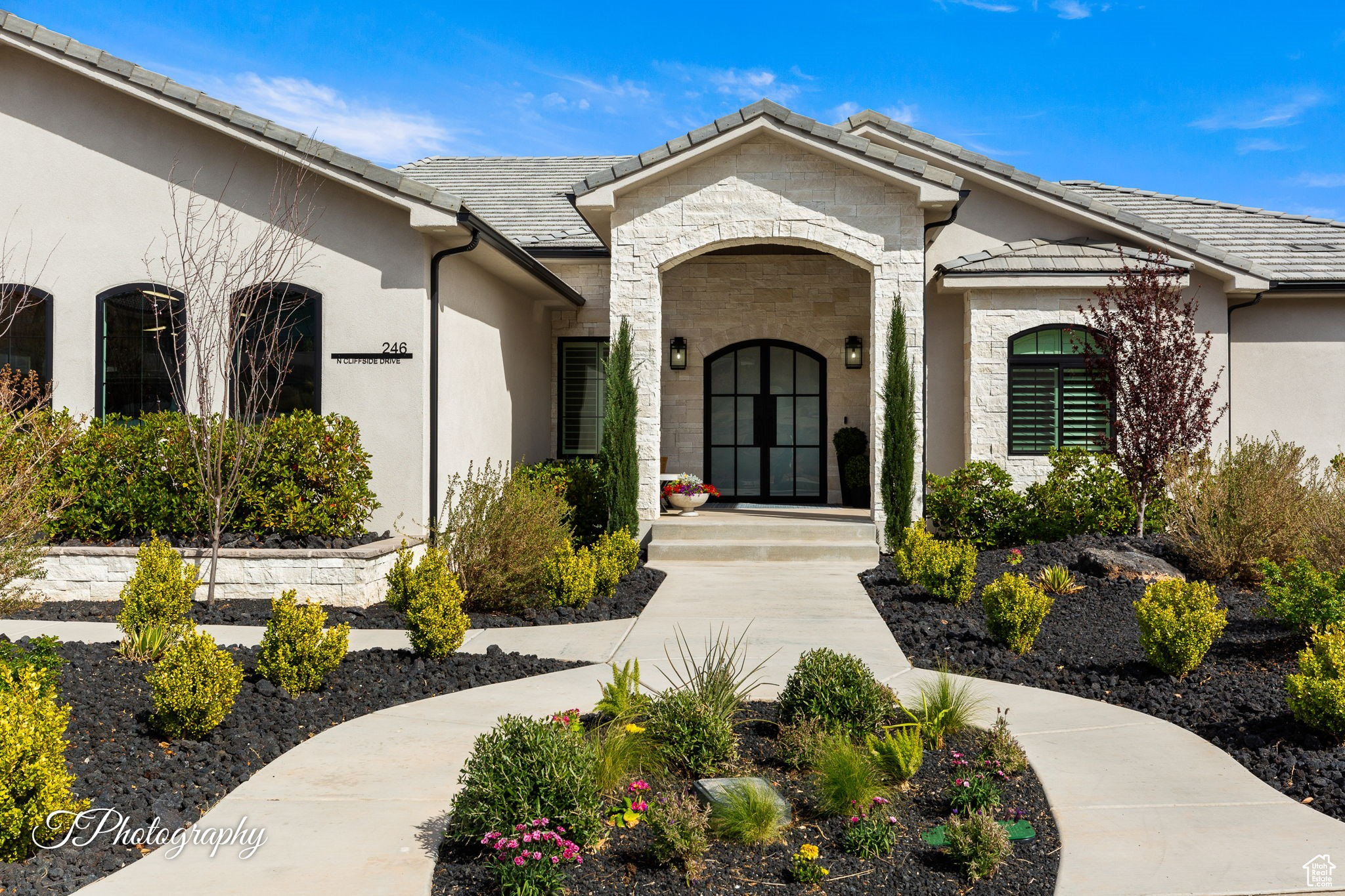 246 N Cliffside Dr, Washington, Utah image 2