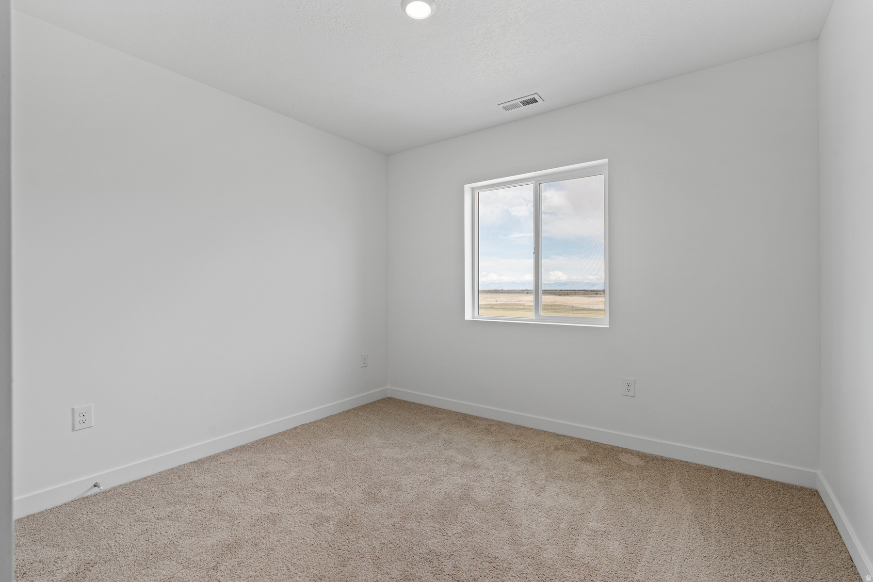 DESERT EDGE - Residential
