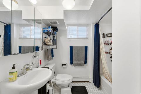 Tiny photo for 1420 N MAIN ST, Bountiful, UT 84010 (MLS # 2131362)