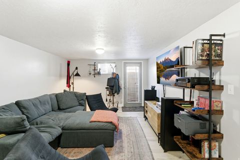 Tiny photo for 1420 N MAIN ST, Bountiful, UT 84010 (MLS # 2131362)