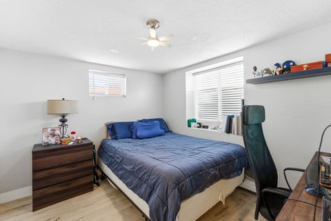 Tiny photo for 1420 N MAIN ST, Bountiful, UT 84010 (MLS # 2131362)