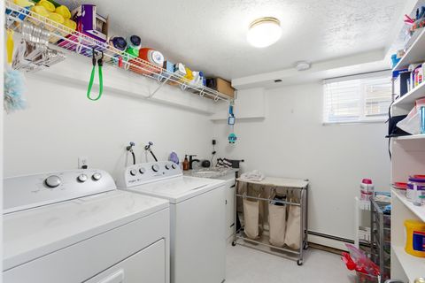 Tiny photo for 1420 N MAIN ST, Bountiful, UT 84010 (MLS # 2131362)