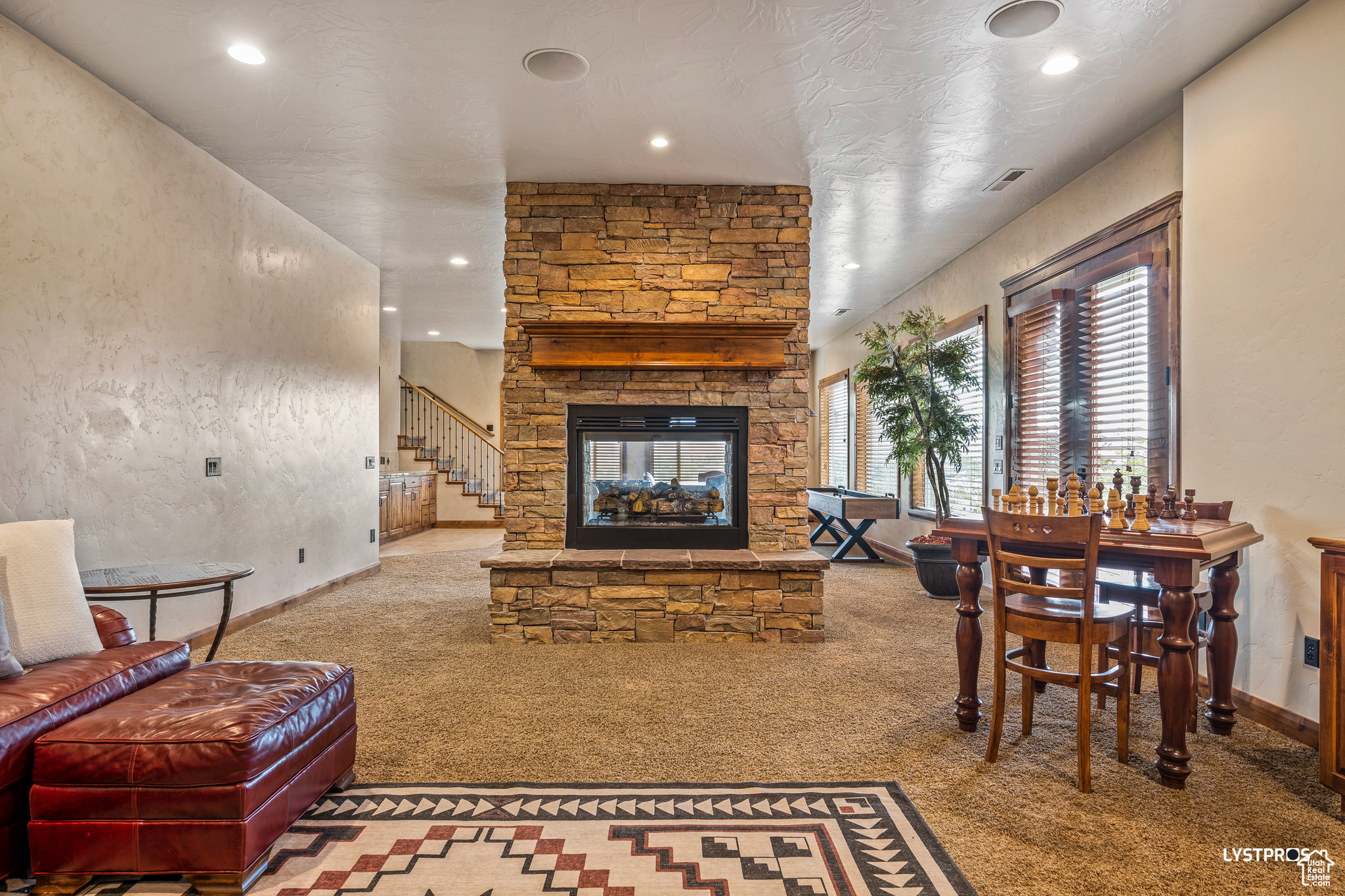 SHADOW MOUNTAIN TOWNHOMES - Residential